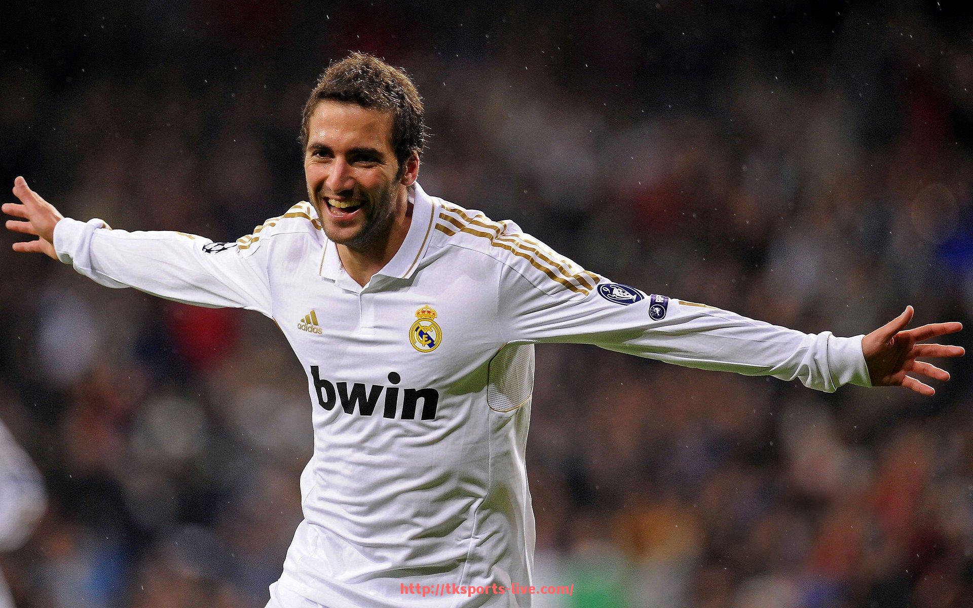 TK体育直播-英超球员版球衣与球迷版球衣的区别详解